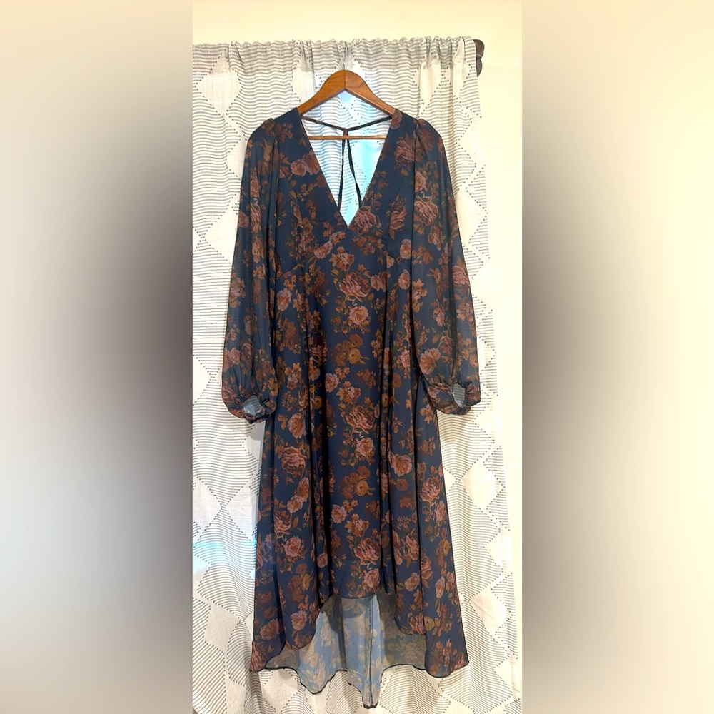 Floral Patterned Elegant Dress